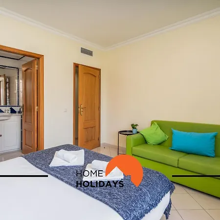 #269 T2 Bicos Flat R By Holidays Apartamento Albufeira