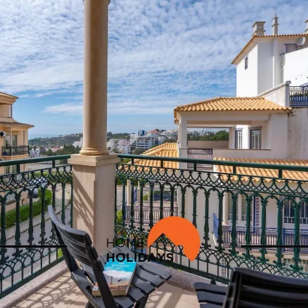 #269 T2 Bicos Flat R By Holidays Албуфейра